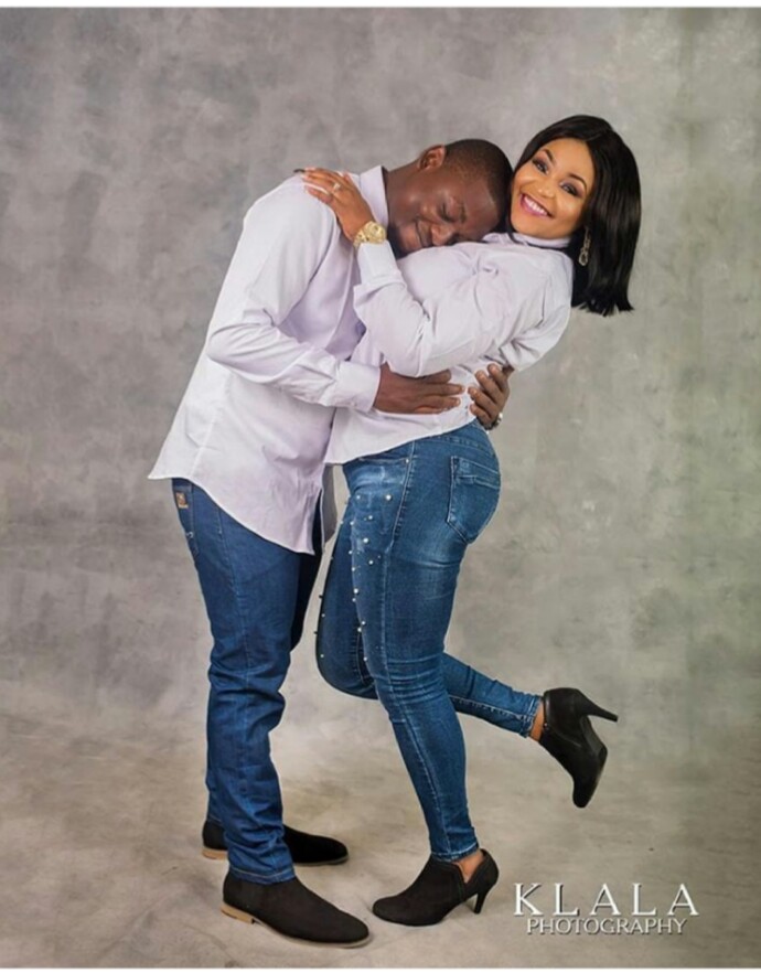 Lovely pictures as man rest his head on his fiancée’s chest in pre