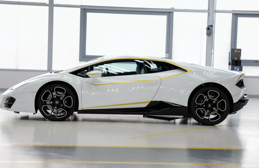 The 573hp rear-wheel-drive ,V10 powered Lamborghini Huracan will go ...