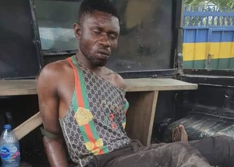 rivers robber kills arrest battle gun police graphic another during