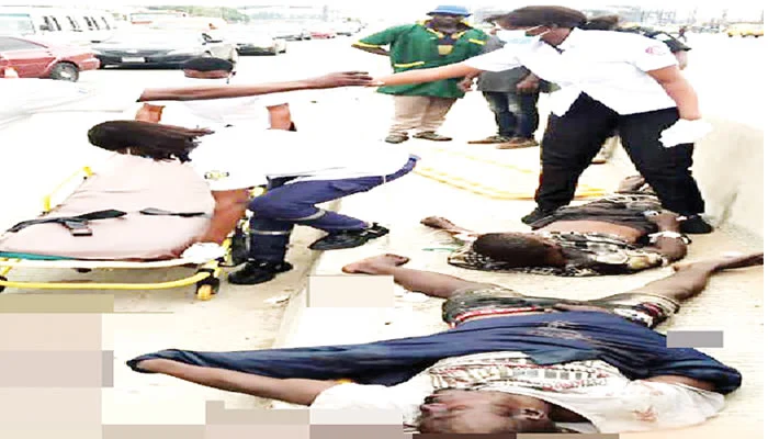 Motorist Crushes Hoodlum, Colleague While Fighting For Money in Lagos
